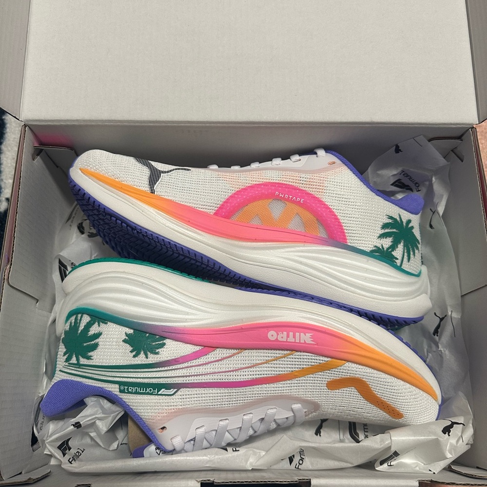 PUMA Women’s Velocity Nitro 3 Miami Running Shoe Size 7.5